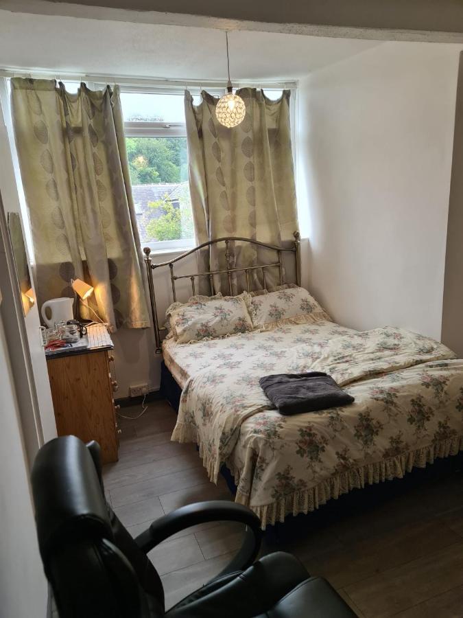 Budget Double En-Suite Bedroom เชฟฟิลด์ ภายนอก รูปภาพ